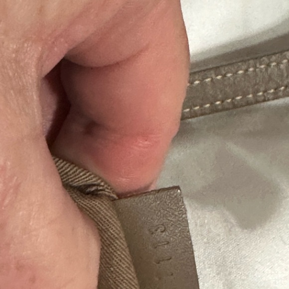 Moynat Authentic French luxury tote. Rare - Picture 15 of 16